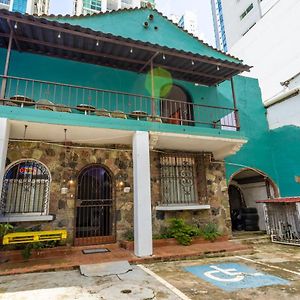 Hostel The Pod 33